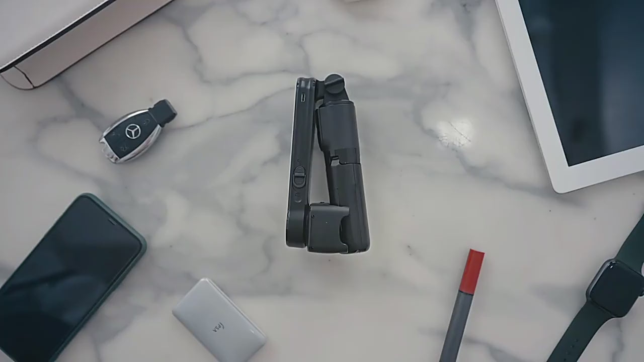 Load video: L09 360° Rotation Gimbal Selfie Stick